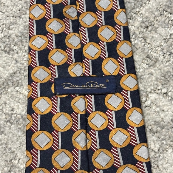 Vintage Oscar de la Renta Geometric Patterned Tie - Black and Gold - 60” - Picture 3 of 5